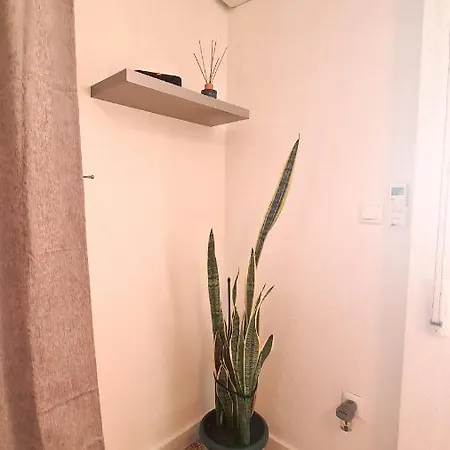 Apartment Уютная Квартира 1-Я Линия *